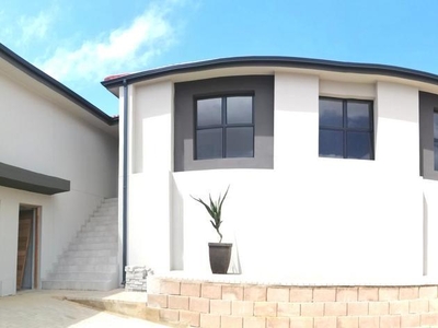 NEWLY BUILD MODERN AND EXCLUSIVE FAMILY HOUSE FOR SALE - NO TRANSFER DUTY PAYABLE- BUY DIRECTLY F...