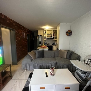 WONDERFUL INVESTMENT OPPORTUNITY 2 BEDROOM FLAT IN BROOKLYN