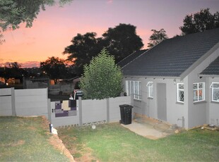 House For Sale in Wilro Park, Roodepoort