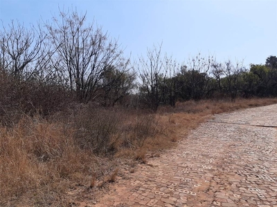 1090 m² Land available in Kameeldrift East