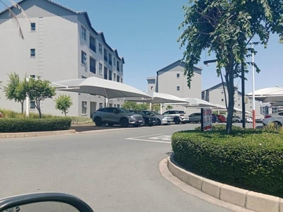 1Bed 1Bath Apartment At The west End For R690,000