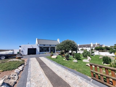 3 Bedroom House For Sale in Jacobsbaai