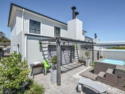 3 Bedroom Townhouse Sold in Brackenfell South