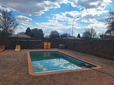 Investors dream! House with 2 flatlets in Meyerton