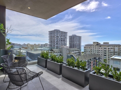Penthouse For Sale in SEA POINT