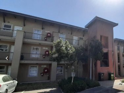 2 Bedroom Apartment / Flat to Rent in Buh Rein Estate, Cape Town City Centre | RentUncle