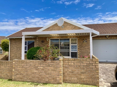 2 Bedroom Townhouse for sale in Walmer Downs - 62 Alandale Retirement Village, 50 Alan Drive