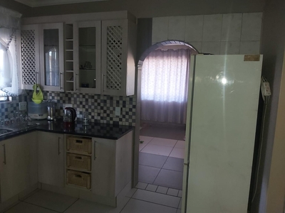 3 bedroom house to rent is available in Mamelodi Bufferzone