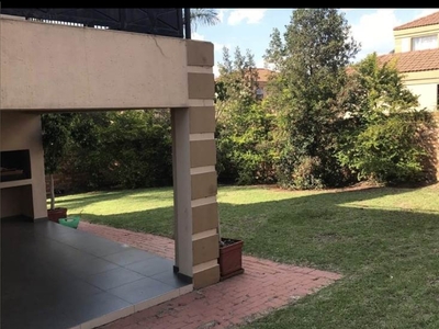 3 Bedroom Townhouse to rent in Kyalami Midrand