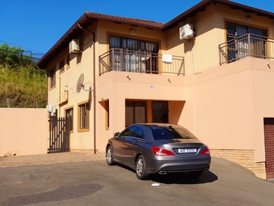 3 Fully Fitted bedrooms Newlands West, KZN REDUCED!!!!