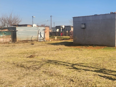 A two room house with toilet is for sale in Lakeside Orange Farm