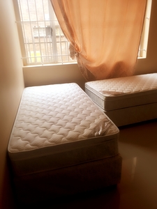 ACCOMMODATION FOR FEMALES TO LET fully furnished to view watts up shumikazi 0731