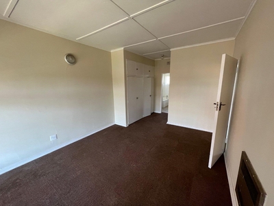 Apartment For Sale in Craighall Park