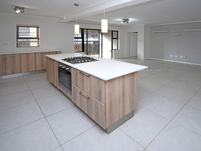 Apartment For Sale in Modderfontein