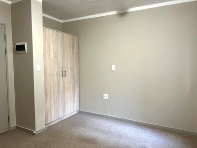 Apartment For Sale in Pinelands