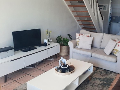 Apartment Rental Monthly in Hout Bay Central