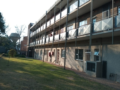 Apartment Rental Monthly in Linden