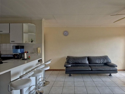 Apartment Rental Monthly in NEWLANDS