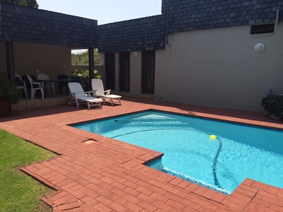 Apartment Rental Monthly in Northcliff & Ext
