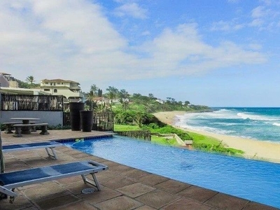 BEACH HOUSE, RIGHT ON TIDAL POOL IN TINLEY MANORS BEACH - BALLITO