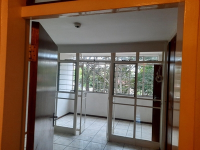 Beautiful spacious and attractive flat available 1 Feb 2023