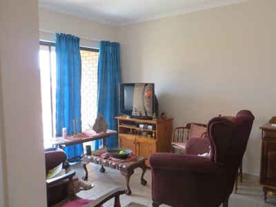 Big 2 bedroom flat in Wilgers Retirement Village, Eastern Pretoria