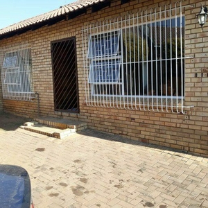 Cluster to let jhb south
