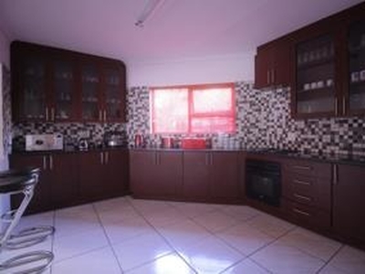 House For Sale in Amandasig