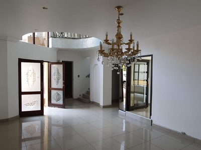 House For Sale in Bassonia Estate