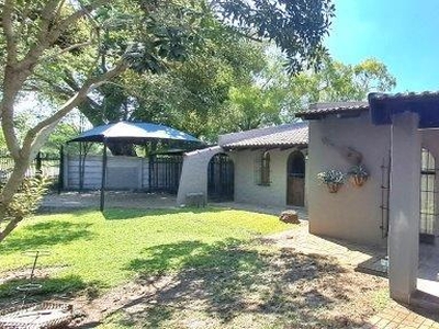 House For Sale in Brits Central