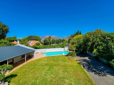 House For Sale in Constantia