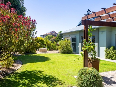 House For Sale in Earls Court Lifestyle Estate