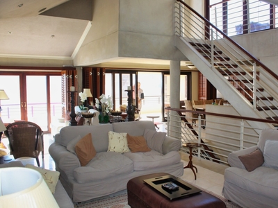 House For Sale in Herolds Bay