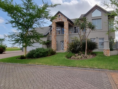 House For Sale in Kingswood Golf Estate