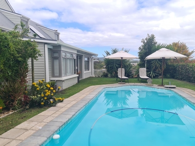 House For Sale in Knysna Heights