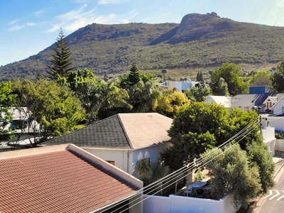 House For Sale in Paarl Central