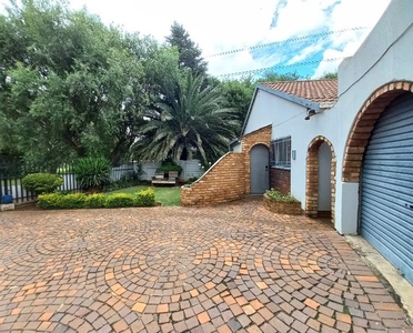House For Sale in Paul Kruger Resort/Oord