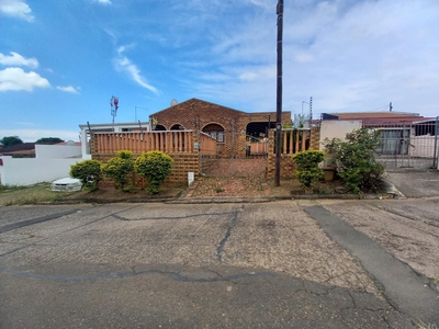 House For Sale in Phoenix