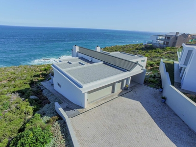 House For Sale in Pinnacle Point Golf Estate