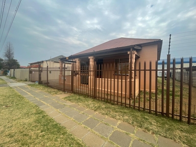 House For Sale in West Krugersdorp