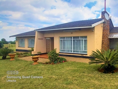 Investment property for sale in Valley Settlements, Midvaal