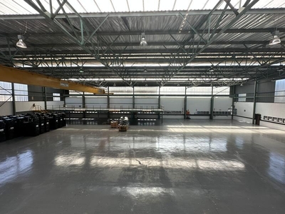 Kyalami: Large Warehouse / Factory / Distribution Centre To Let In Kyalami!