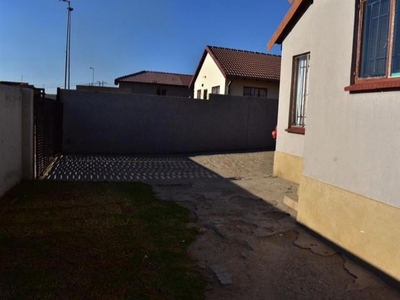 Repossessed properties for sale in Mndeni Soweto