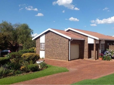 Retirement home - 2 bedroomed simplex for sale in Blackheath.