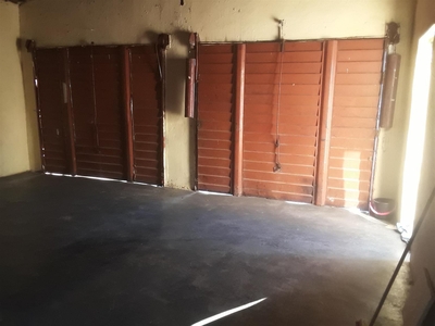 Soshanguve Block M double garage Room to rent