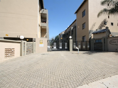 Townhouse For Sale in Eastleigh Ridge