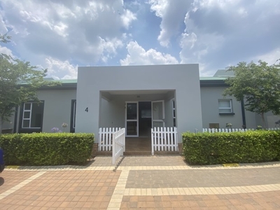 Townhouse For Sale in Modderfontein
