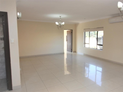 Townhouse Rental Monthly in Mount Edgecombe