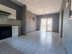 2 Bed Apartment in Constantia Kloof