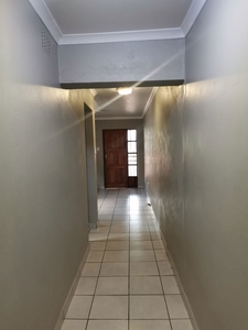 1 bedroom apartment to rent in Orange Grove